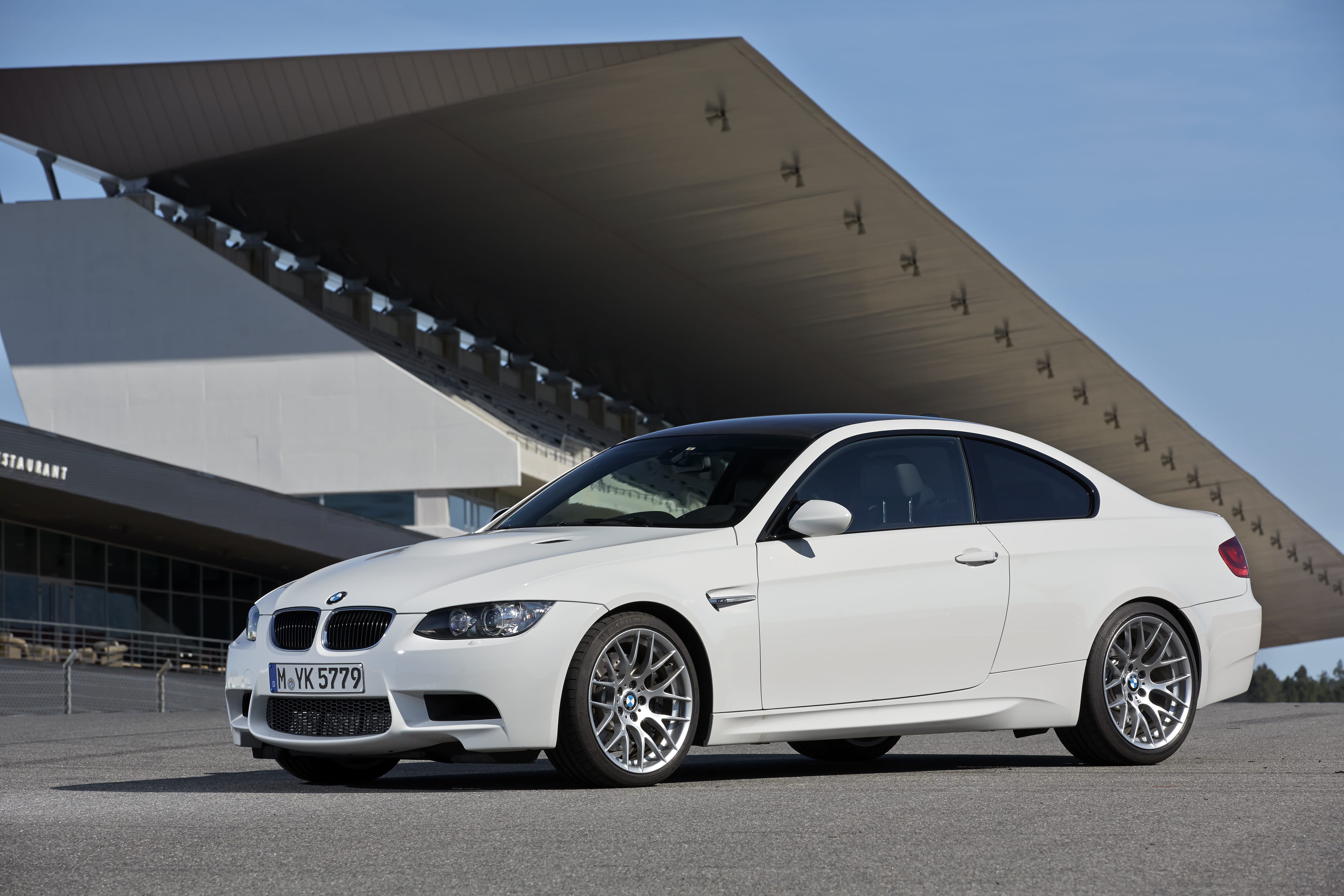 BMW E92 M3 white